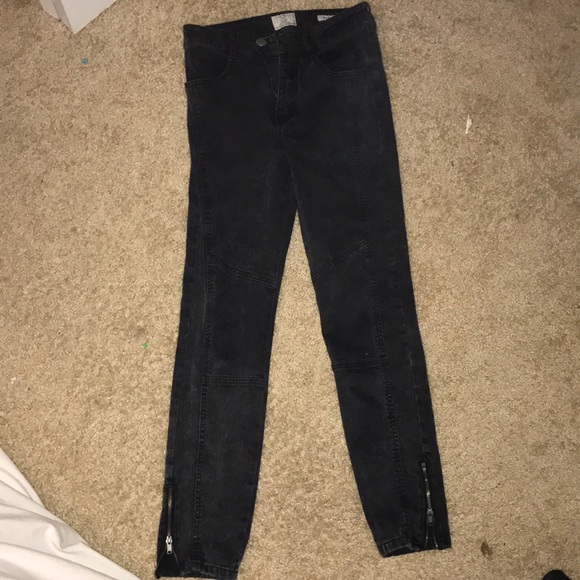 Black jeans - Picture 1 of 3